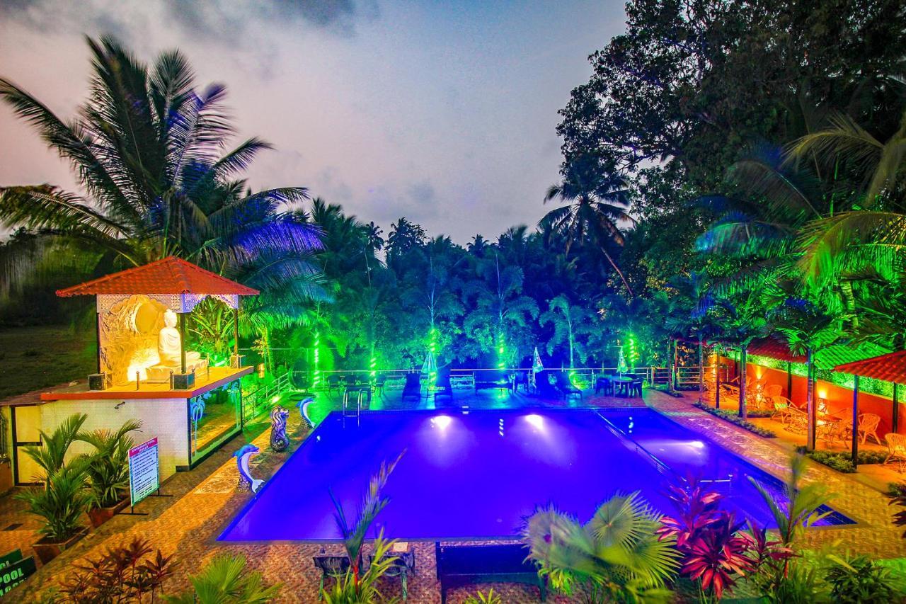 Fabescape Sk Studios With Pool & Gym, Arpora Олд-Гоа Екстер'єр фото